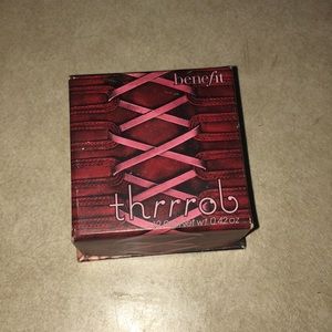 Benefit Thrrrob Blush